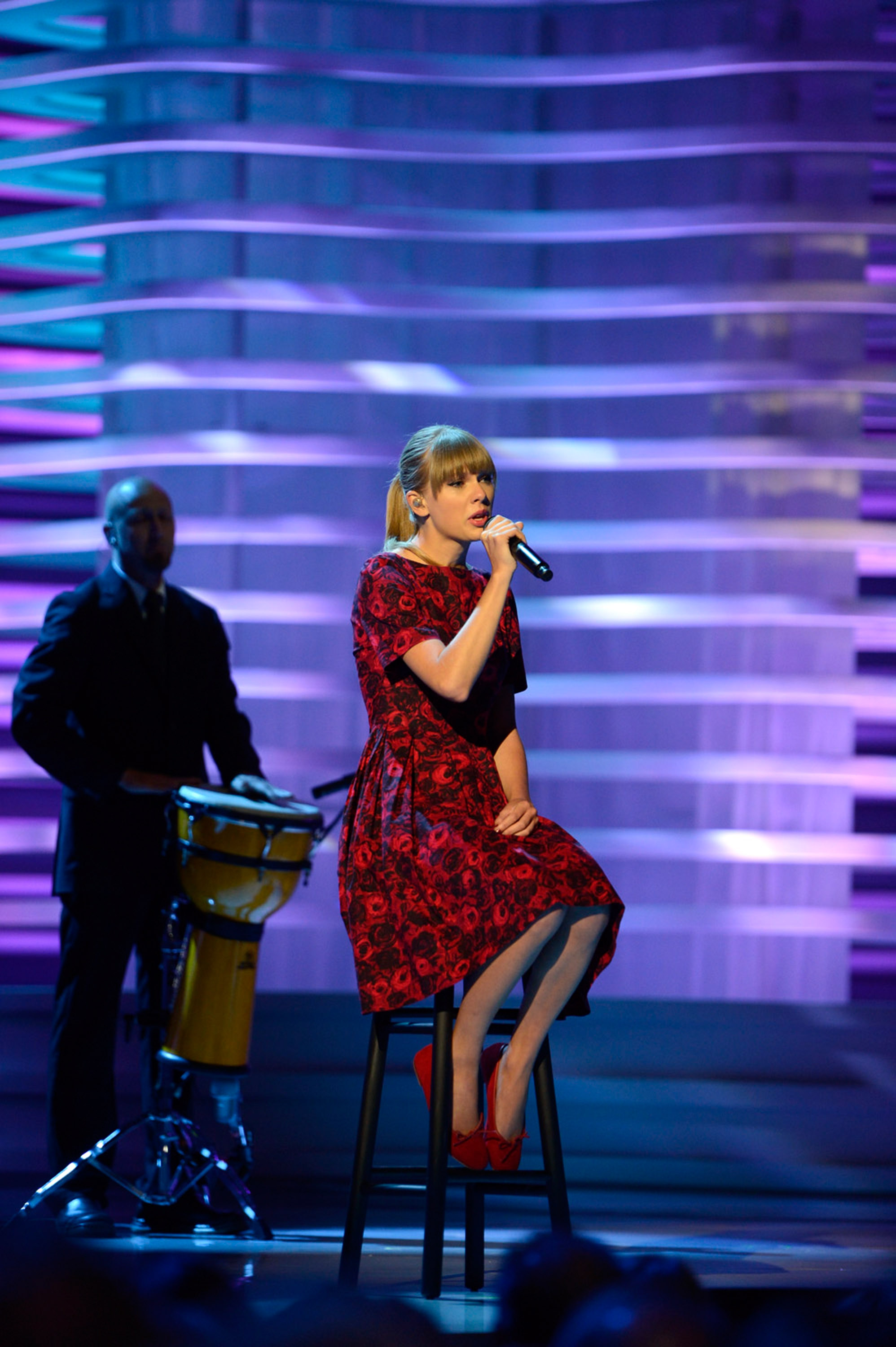 http://www.taylorpictures.net/albums/app/2012/standuptocancertelethon/001.jpg