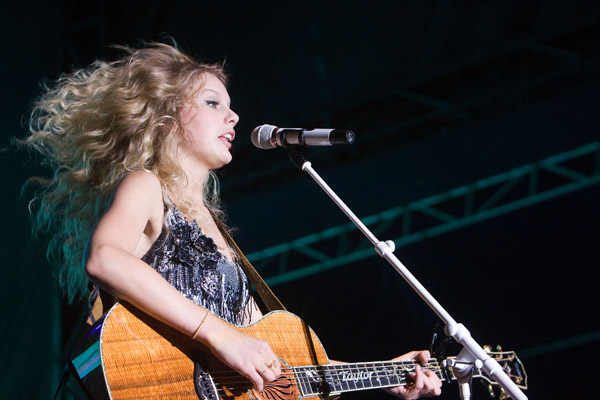 selenafan034.jpg