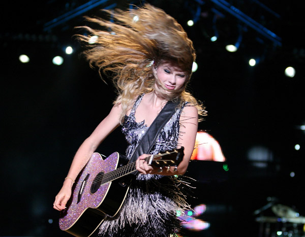 selenafan046.jpg
