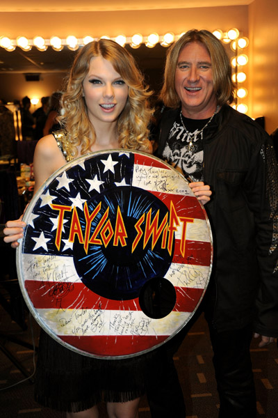 taylorweb0120.jpg