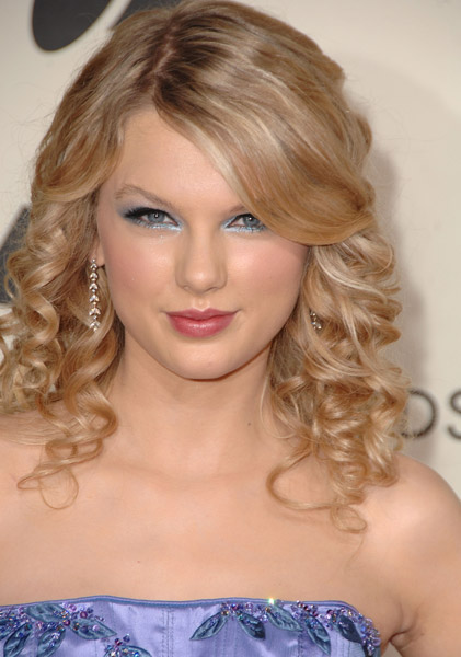 taylorweb060.jpg
