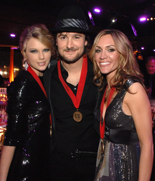 taylorweb010.jpg