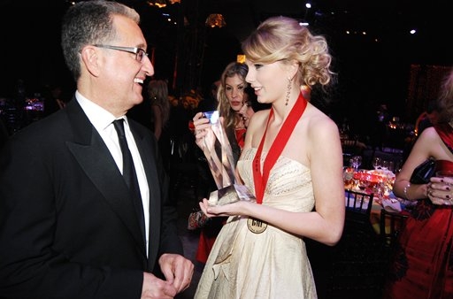 taylorweb043.jpg