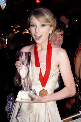 taylorweb045.jpg