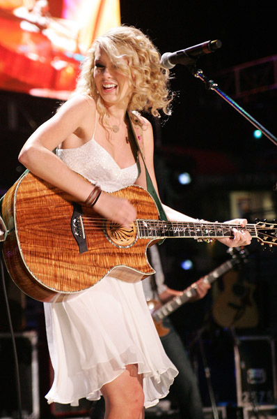 taylorweb013.jpg