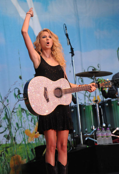 taylorweb014.jpg