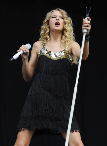 taylorweb037.jpg