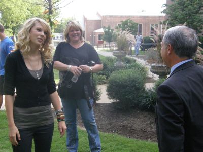 taylorweb05.jpg