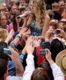 Filename=taylorweb044.jpg
Filesize=48KiB
Dimensions=395x594
Date added=May 29, 2009 taylorweb044.jpg