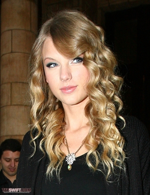 HQ
