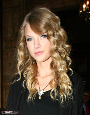 HQ
