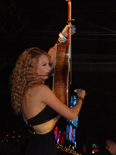 taylorweb07.jpg