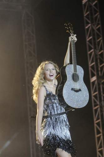 taylorweb016.jpg