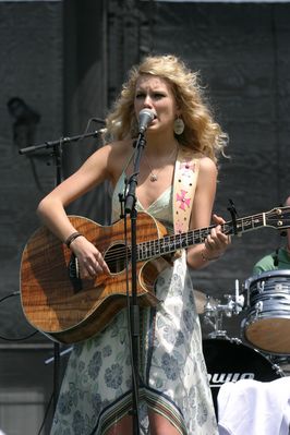 HQ
