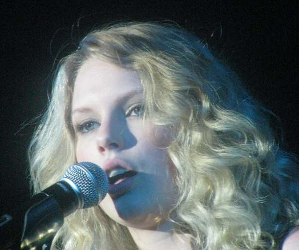 taylorweb08.JPG