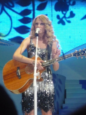 taylorweb057.jpg