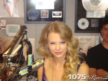 taylorweb09.jpg
