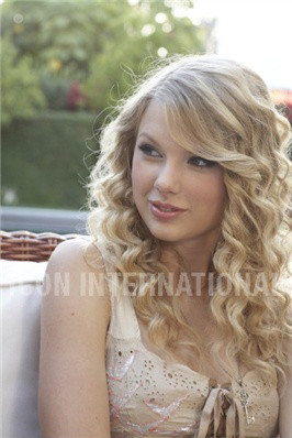 taylorweb_(35).jpg