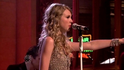 Taylor_Swift_Saturday_Night_Live_Full_Episode_November_7_2009_avi_001712343.jpg