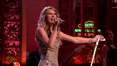 Taylor_Swift_Saturday_Night_Live_Full_Episode_November_7_2009_avi_001780111.jpg