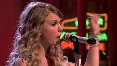 Taylor_Swift_Saturday_Night_Live_Full_Episode_November_7_2009_avi_001799697.jpg