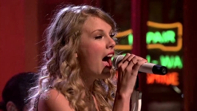 Taylor_Swift_Saturday_Night_Live_Full_Episode_November_7_2009_avi_001805537.jpg