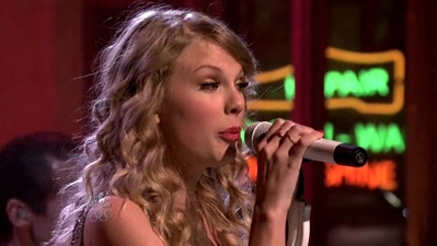 Taylor_Swift_Saturday_Night_Live_Full_Episode_November_7_2009_avi_001806805.jpg