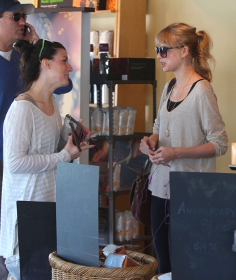 gettingcoffee004.jpg