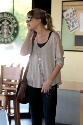 gettingcoffee021.jpg
